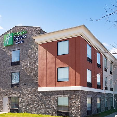 Holiday Inn Express Hotel & Suites Chester By Ihg Eksteriør bilde