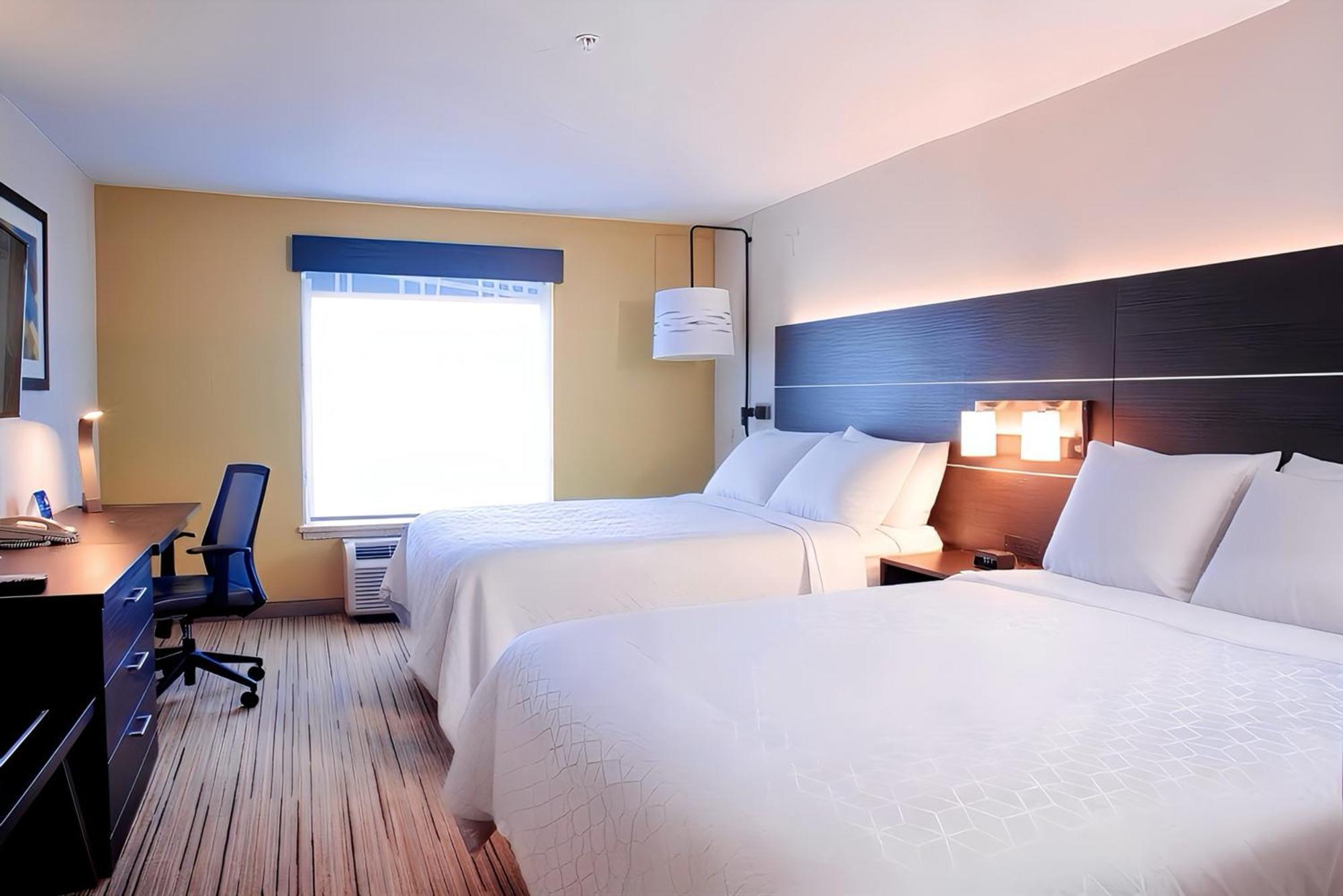 Holiday Inn Express Hotel & Suites Chester By Ihg Eksteriør bilde