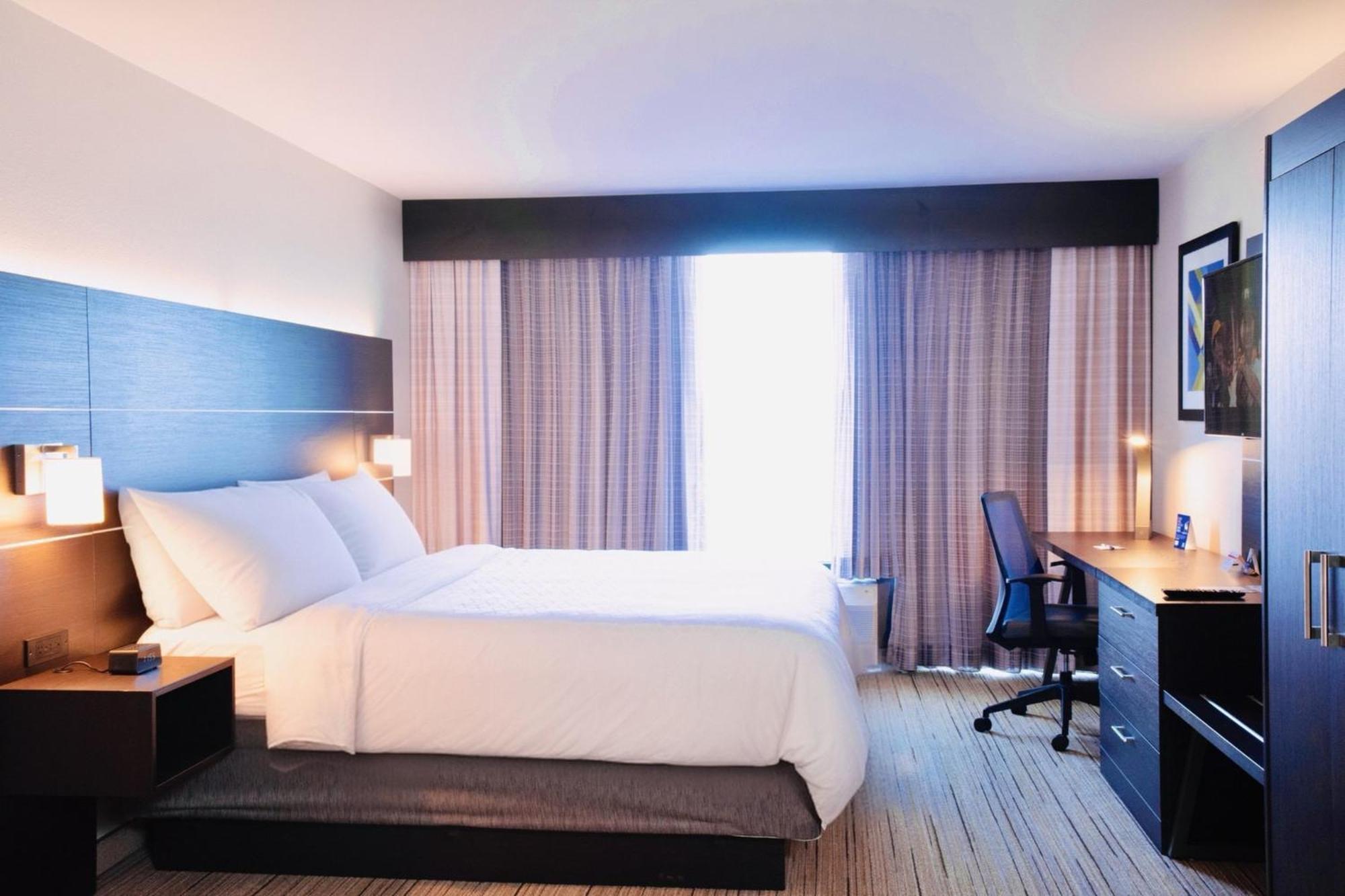 Holiday Inn Express Hotel & Suites Chester By Ihg Eksteriør bilde